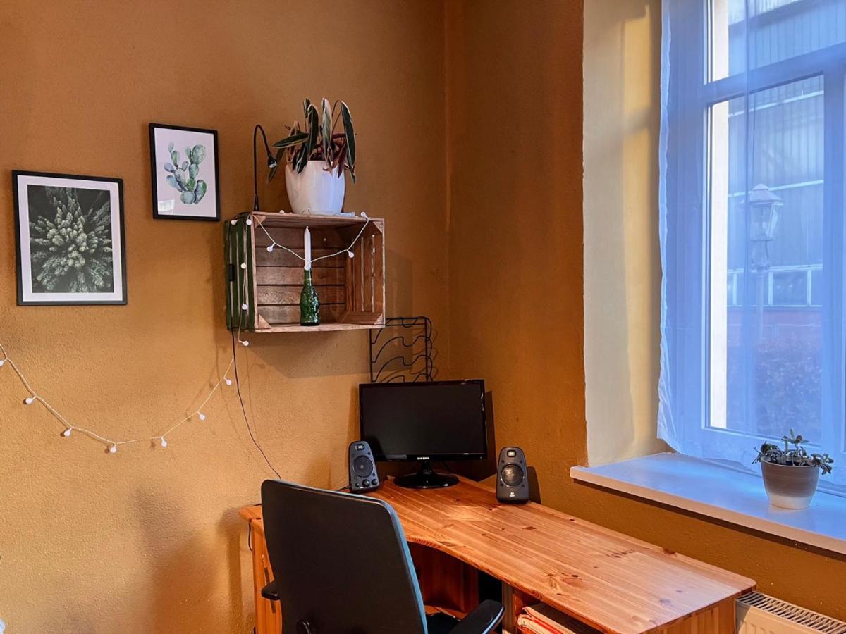 Gemutliche Oase - Tv, Beamer, Kuche Fur 4 Personen Apartment Dresda Exterior foto